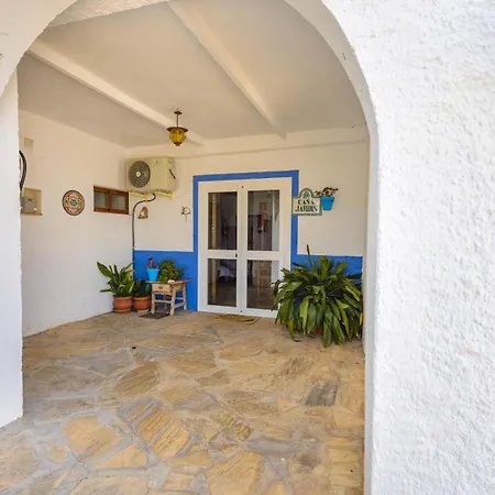 Casa Jardin Del Olivar Fuer 18 Personen Holiday home Alcaucin