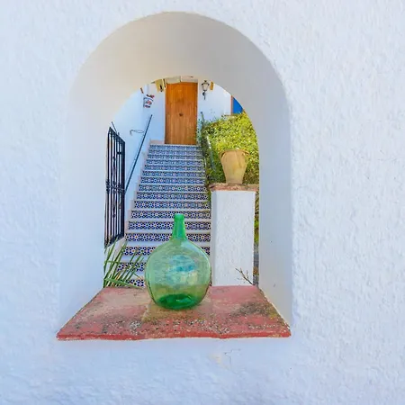 Casa Jardin Del Olivar Fuer 18 Personen * Alcaucin