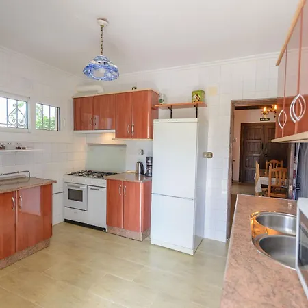 Casa Jardin Del Olivar Fuer 18 Personen * Alcaucin