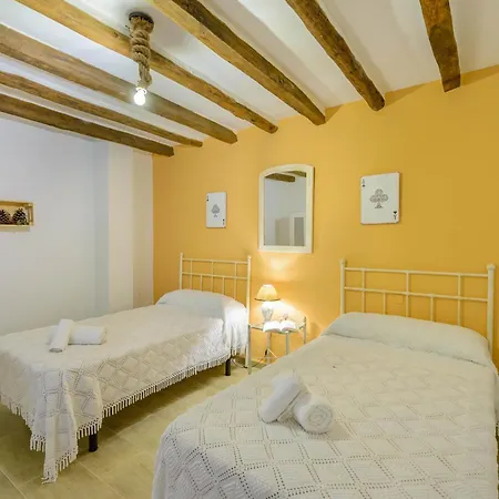Casa Jardin Del Olivar Fuer 18 Personen * Alcaucin