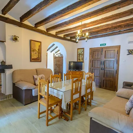 Holiday home Casa Jardin Del Olivar Fuer 18 Personen Alcaucin